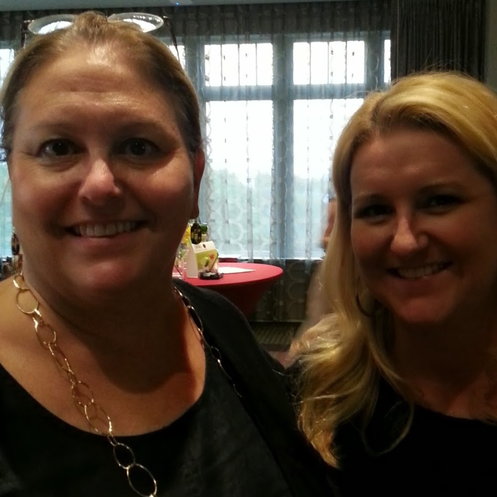 Meet your Posher, Holley